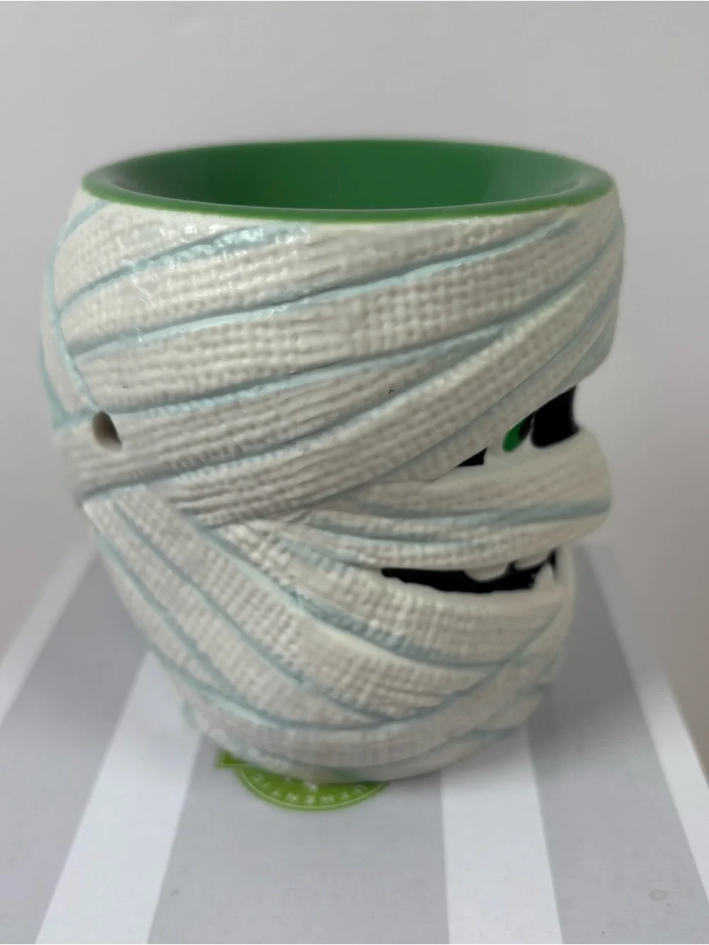 Scentsy Under Wraps Mummy Wax Warmer Halloween Spooky Wall Plug In Retired
